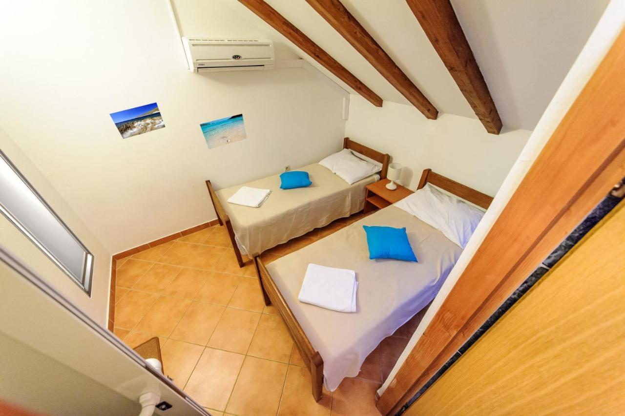 Apartments & Rooms Lucie 珀塞达耶 外观 照片