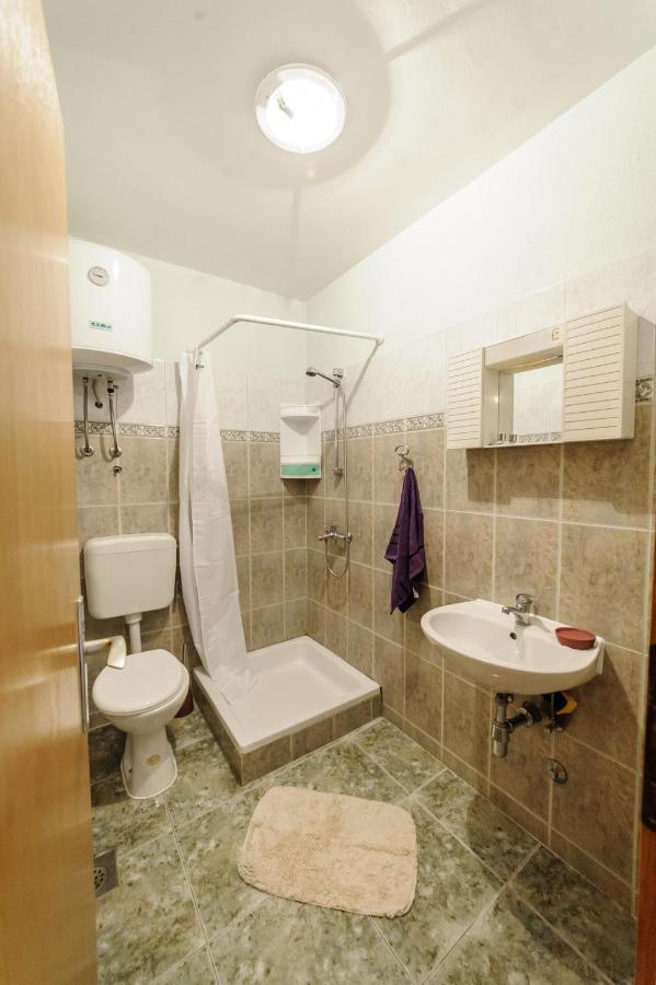 Apartments & Rooms Lucie 珀塞达耶 外观 照片