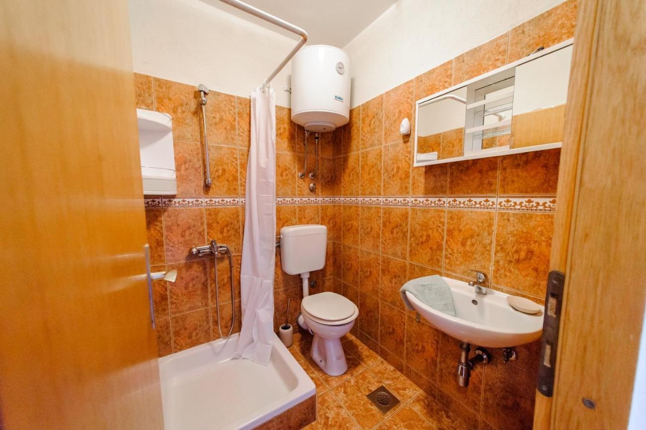 Apartments & Rooms Lucie 珀塞达耶 外观 照片