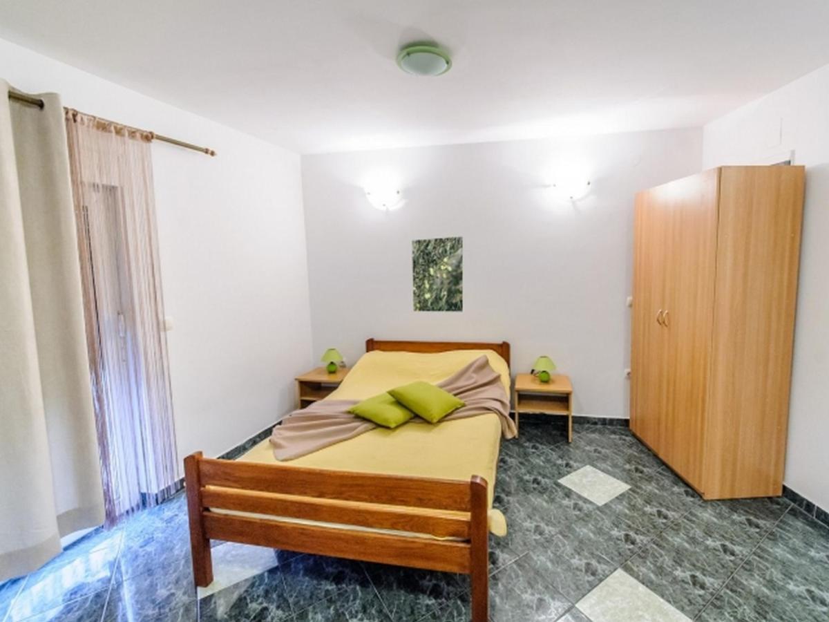 Apartments & Rooms Lucie 珀塞达耶 外观 照片